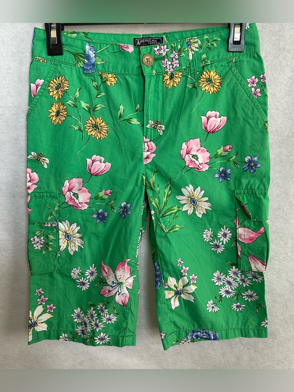 American Living Green Floral Cargo Shorts